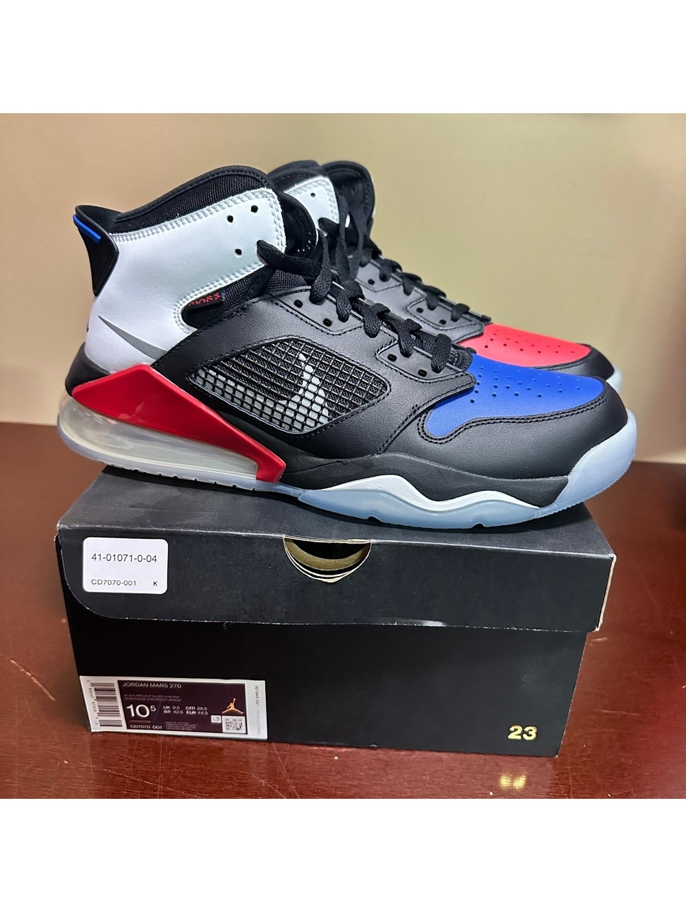 NIKE AIR JORDAN MARS 270 SHOES SIZE 10 CD7070-001 New - sz 10.5